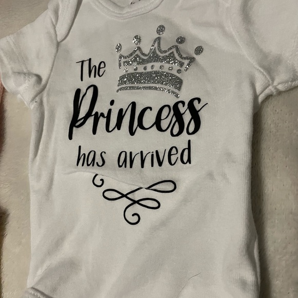 Newborn baby girl clothing bundle - Picture 7 of 8